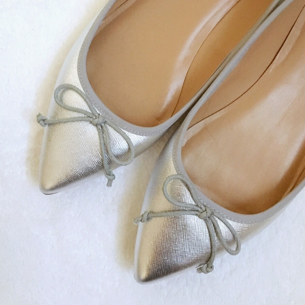 banana republic silver ballet flats - Picture 1 of 6